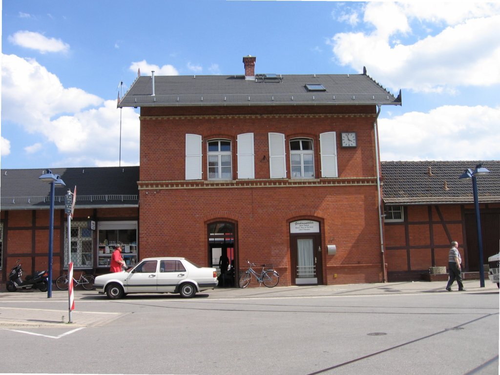 Viernheimer OEG Bahnhofhaus